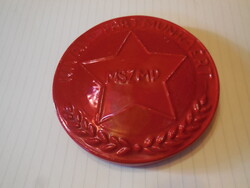 Zsolnay eozin  plakett  , Mszmp - s , piros eozinos  vörös csillag ,   12,3 cm  , jelzett