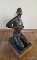 Patzó Pál bronz férfi akt szobor
