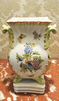 Herendi Viktória Mintás Négyszögletes Porcelán Váza. Jelzett, kézzel festett!  27 cm magas.