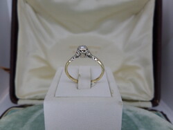 18K angol arany brilles szoliter gyűrű cca 0.06 ct