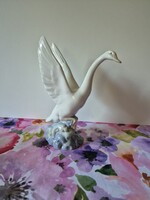 Lladro nagyméretű hattyú, 20 cm magas