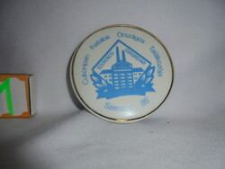 Hollóházi porcelán plakett "Szerencsi Cukorgyár 86" " Cukoripari Fiatalok Országos Találkozója"