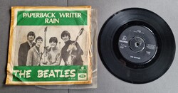 Régi kis- és nagy  Beatles bakelit lemezek 80000.-Ft!