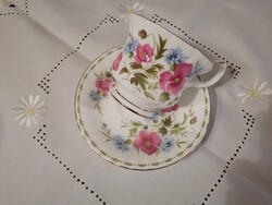 Royal Albert teáscsésze alátéttel "Augusztus"