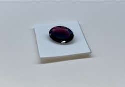 Almandin Gránát Drágakő tanúsítvánnyal (IGE) 12,60ct