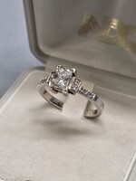 14 K fehér arany Princess csiszolású gyémánt gyűrű