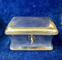 Sugar box