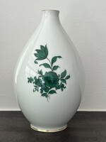 Augarten Wien porcelánváza kézzel festett zöld virágmintával, 21 cm magas