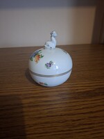 Herendi porcelán virág mintás, hal fogós bonbonier. Sérült. Jelzett.