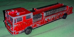 VINTAGE FRANCIA MAJORETTE -   NEW YORK fém autó tTŰZOLTÓAUTÓ 1:86 méret a képek szerint
