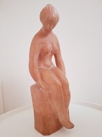 Kucs Béla (1925-1984) Ülő Nöi Akt