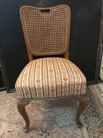 4 pcs. Traditional fabric upholstered lounge or dining room chairs.
