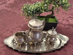 Ezüstözött Argentor jelzett réztálcán 1900-as évek kávéházaiból való kiöntő készlet