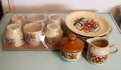 Német porcelán teáskészlet – népi virágmintás, kézzel festett (GDR)