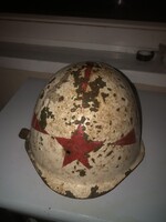 2.világháborús szovjet (vörös csillag Orosz) katonai sisak, eredeti állapotú.