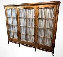 Neobarokk stílusú 3 üveg ajtós szekrény