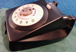 Üres tárcsás telefon ház . Bakelit, sérülés mentes. Barkacsaru.