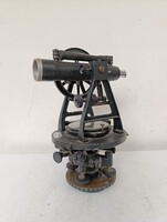 Antik teodolit földmérő eszköz szintező theodolite szerszám geodéta műszer lencse hiányzik 966 3159