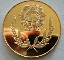Aranyozott érme 50 mm. Szocialista Ritkább, kiváló minőségű