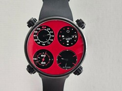 Meccaniche Veloci egy különleges és gyönyörű automata karóra  amelyből összesen 250 db készült