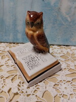 Bodrogkeresztúri kerámia könyvön ülő bölcs bagoly