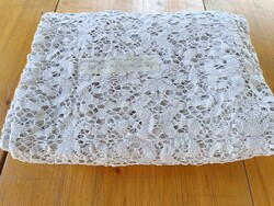 250 cm x 230 cm+ 5 cm rojt, nagyságú klöpli függöny