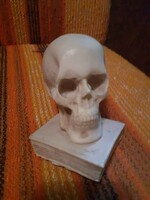 Memento Mori márványszobor