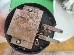 Amper mérő műszer. Fémhàzas