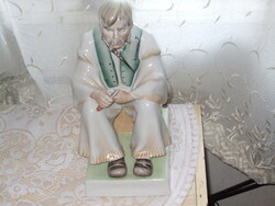 ZSOLNAY SZALONNÁZÓ PARASZT