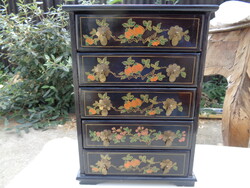 Ékszertartó kínai kisszekrény