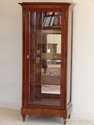 Kisméretű biedermeier vitrin, tükrös hátfallal [ D - 03]