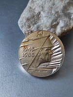 Szovjet régi fém Plakett