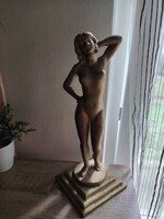 Nagymèretű női akt szobor
