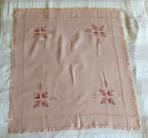 Hímzett terítő garnitúra eladó! 7 db-os