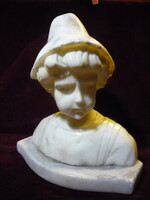Alabástrom kisfiú büszt  231026