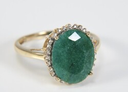 Smaragd gyémántokkal arany gyűrű.Nagy méret