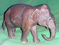 Minőségi élethű SCHLEICH plasztik elefánt műanyag játék figura 16 x 10 cm a képek szerint