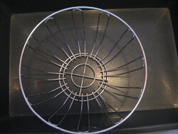 Krómos fém kenyér kosár, gyümölcs kosár körtalpas