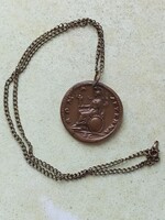 Római érme, Sestertius nyaklánc Sesti, Modern, szép nagy méretű.