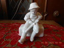 Zsolnay faragó fiú