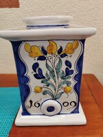 Habán jellegű, ónmázas víztartó edény