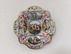 Antik capodimonte Capo di monte dúsan aranyozott sokalakos kis porcelán fali tányér 214 3186