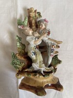 Antik szépen festett porcelán szerelmes pár.