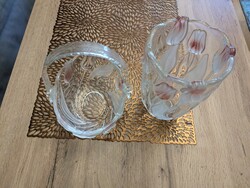 CSodaszép WALTHER GLAS domborkiképzéses, tulipános üveg váza+ bonbonier szett