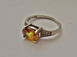 Nagyon különleges  1,2ct-os ritka sphene drágakővel ezüst gyűrű