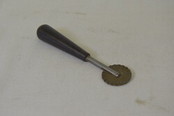 Régi derelye vágó A349