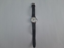 Gyönyörű állapotú Kienzle Német karóra tökéletes működés