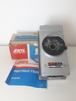 SKIL 22503B2 excenter csiszológép fej dobozában "Snap/Lock" - "Schnapp/Fix"