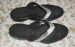 Reebok  EasyTone Flip fekete-ezüst nagyon jó állapotú papucs.40-es méret.