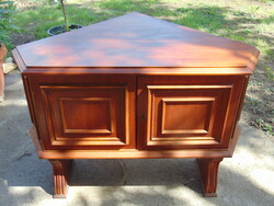 Régi sarok szekrény, TV szekrény